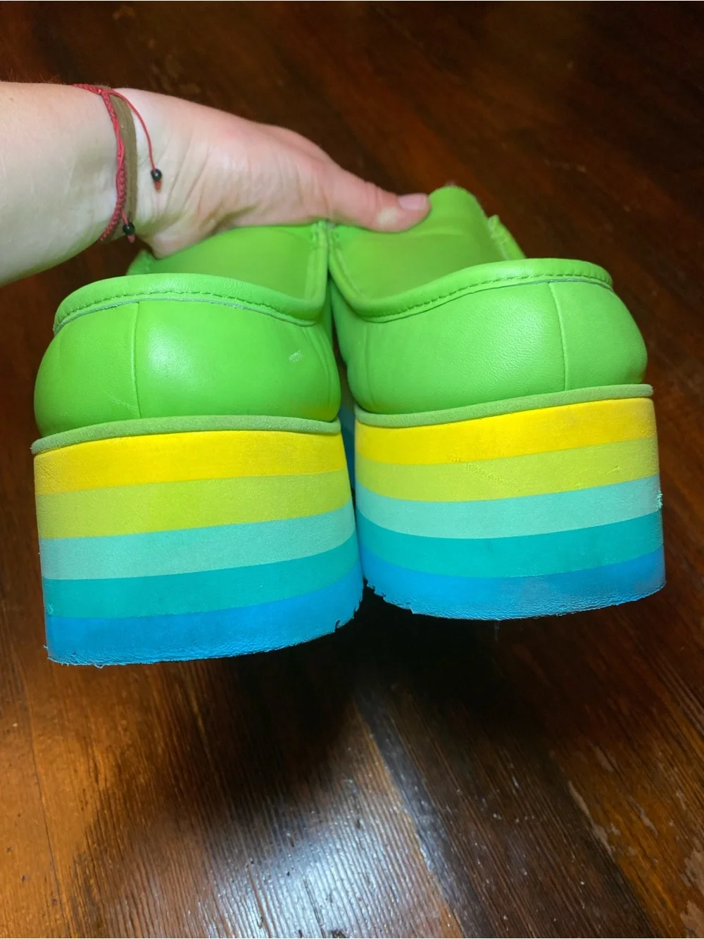UGG bold green
